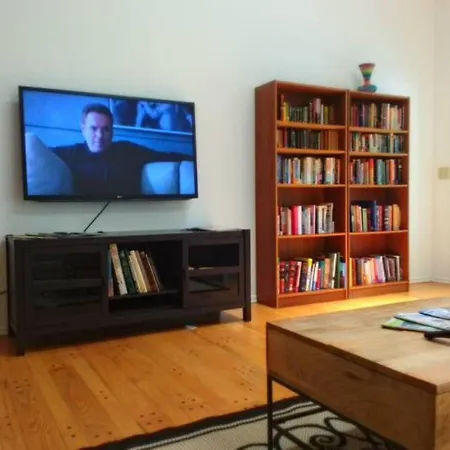 Office + 5 Bedroom Movie Theater , Creve Coeur -10 Sleep Surface
